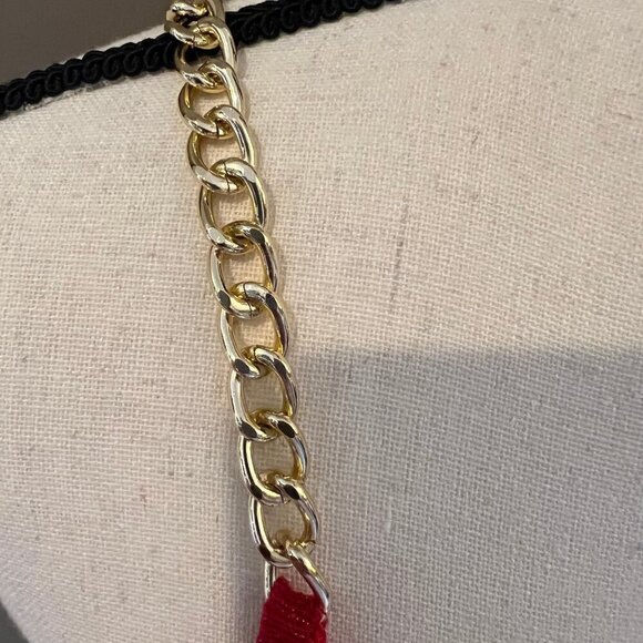 No Boundaries Women's Hot Red Sparkly Tank with gold chai strap, Size Medium - Picture 4 of 8